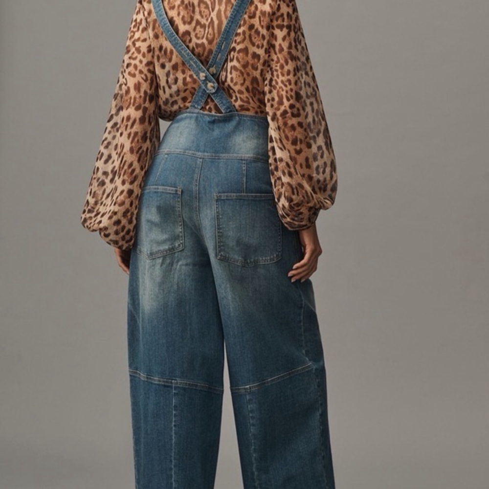 Anthropolgie Blue Denim 	
Pilcro Barrel-Leg Zip-Front Overalls